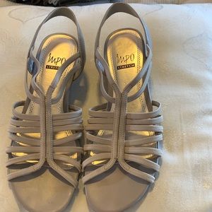 Impo stretch Taupe sz.7 1/2 WEDGE STRETCH SANDAL All elastic except around ankle